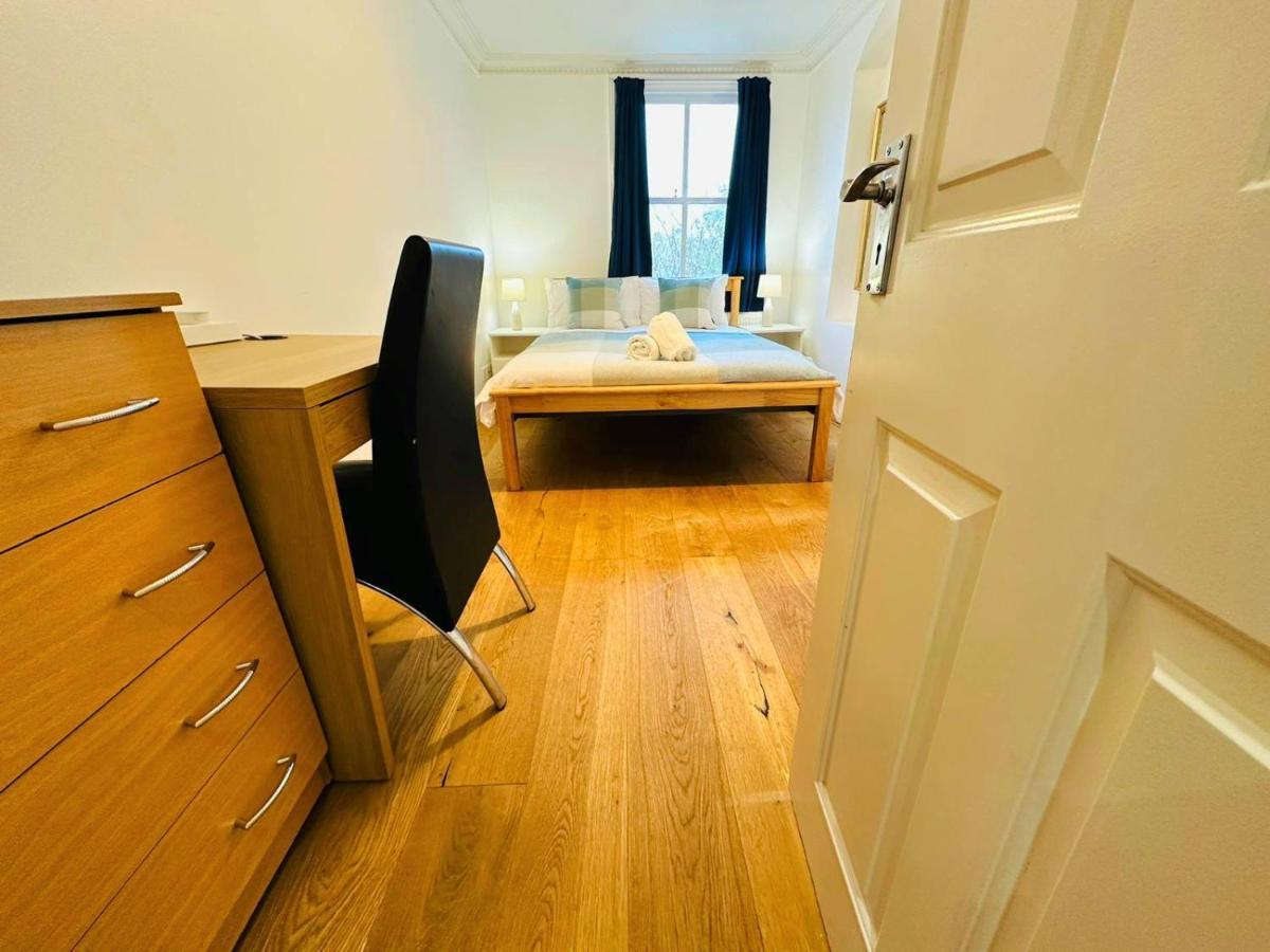 Cosy Home In Kensington - Great Location! 3 Minutes Walk To Earl'S Court Station Londra Dış mekan fotoğraf
