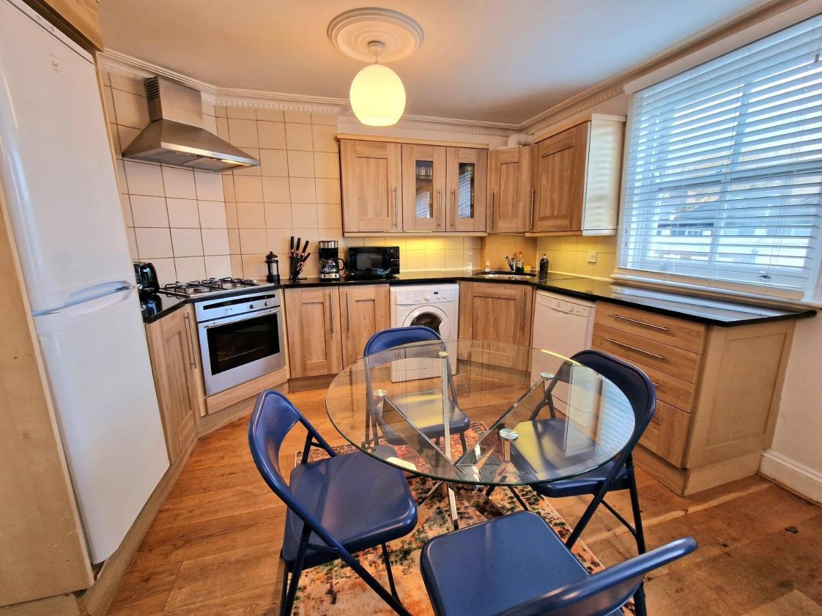 Cosy Home In Kensington - Great Location! 3 Minutes Walk To Earl'S Court Station Londra Dış mekan fotoğraf