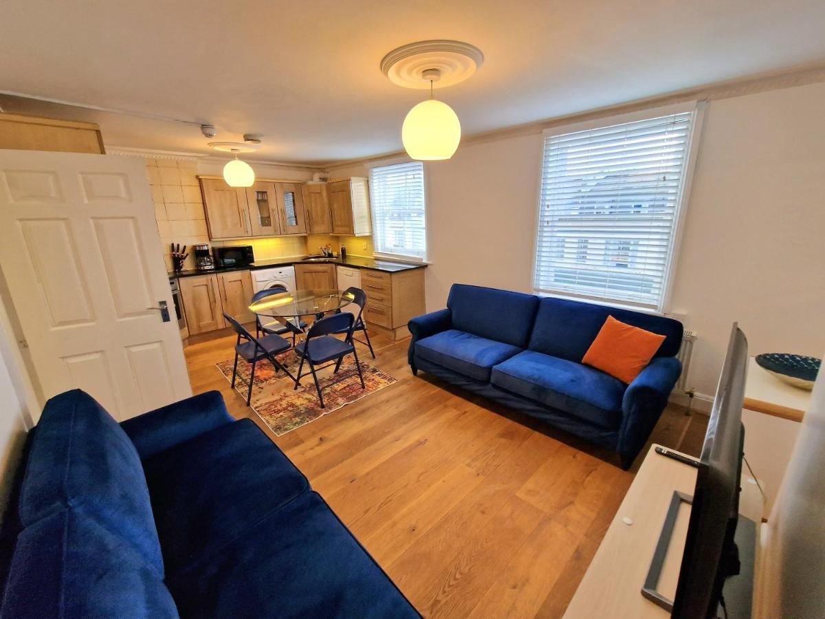 Cosy Home In Kensington - Great Location! 3 Minutes Walk To Earl'S Court Station Londra Dış mekan fotoğraf